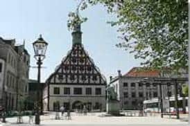Rathaus mit Platz in Zwickau